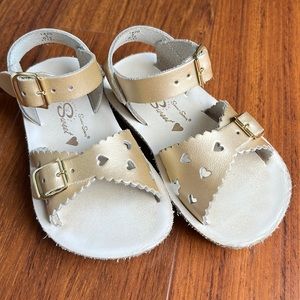 Sun-San Sweetheart Metallic Gold Sandals Sz 6